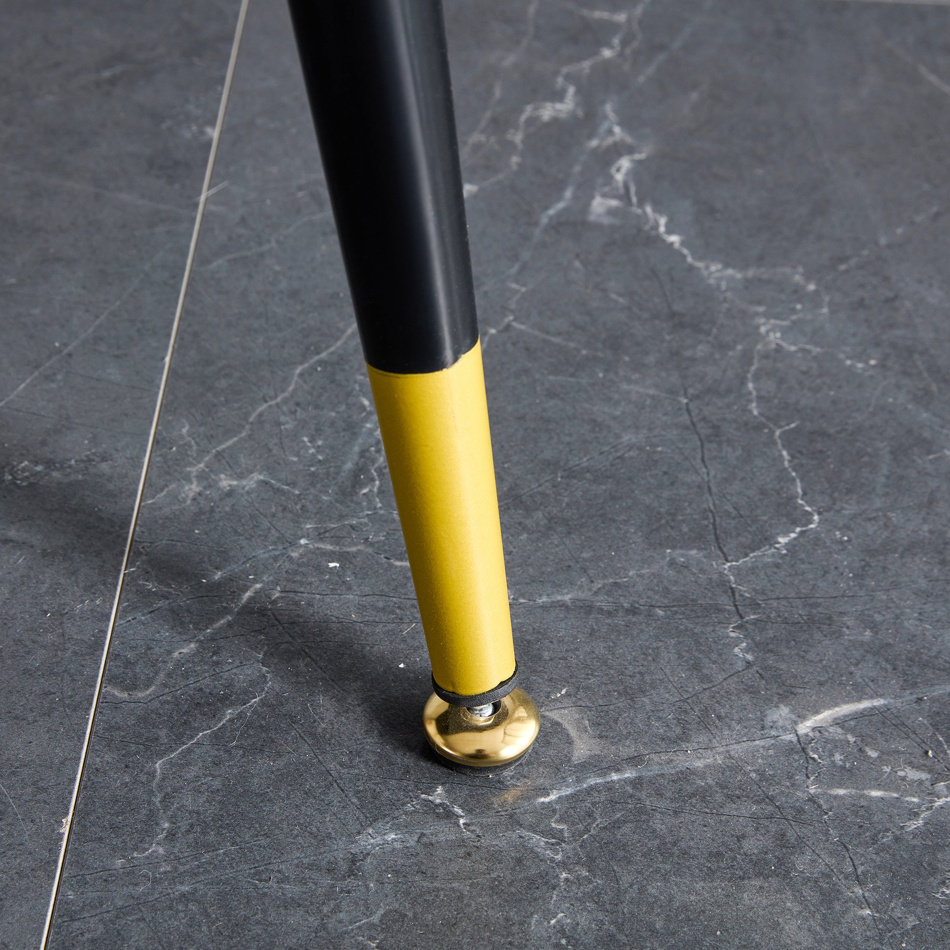 Table And Chair Set. White Imitation Marble Stone Tabletop With Black Metal Legs. Black Pu Leather Backrest And Black Metal Leg Chair. 1 Table And 4 Chairs F 001 C 007 White Sintered Stone