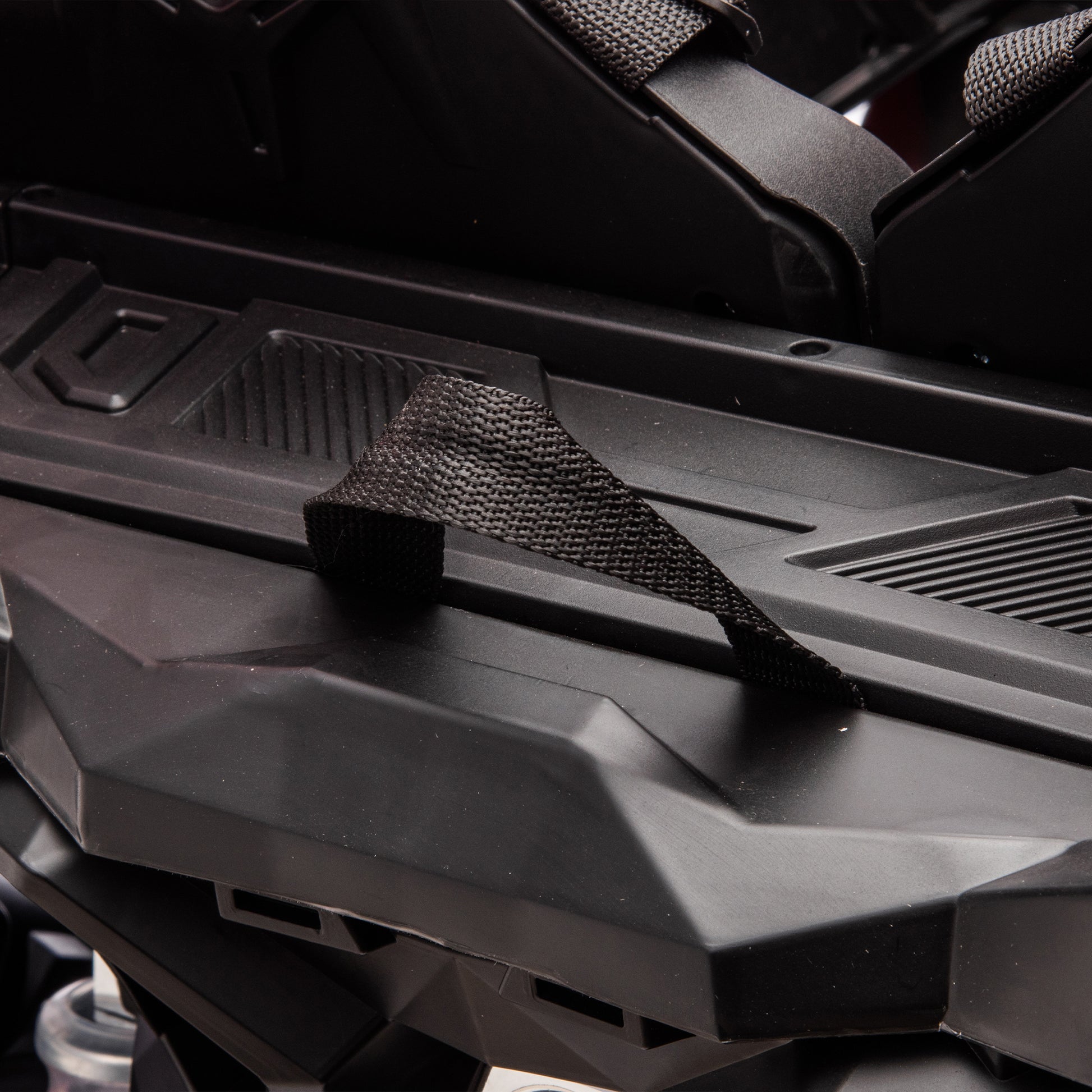 24V Ride On Xxl Utv Car For Kid,2Seater With Two Safety Belts, Side By Side 4X4 Ride On Off Road Truck With Parent Remote Control, Battery Powered Electric Car W High Low Speed, Two Safety Belts. Red Polyethylene