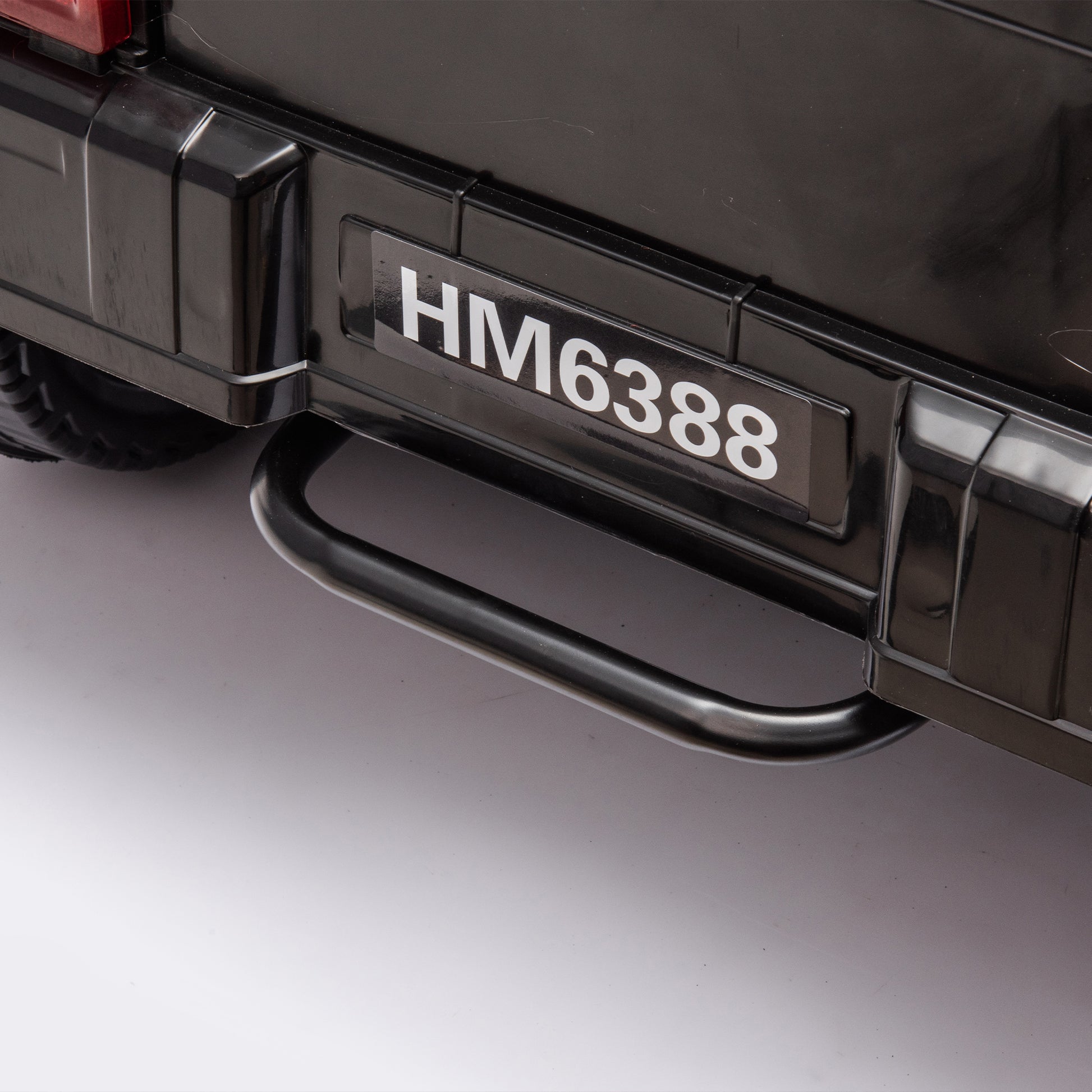 24V Ride On Car For Kids Battery Powered Ride On 4Wd Toys With Remote Control,Parents Can Assist In Driving,Music And Lights,Five Point Safety Belt,Rocking Chair Mode For Back And Forth Swinging Black Polyethylene