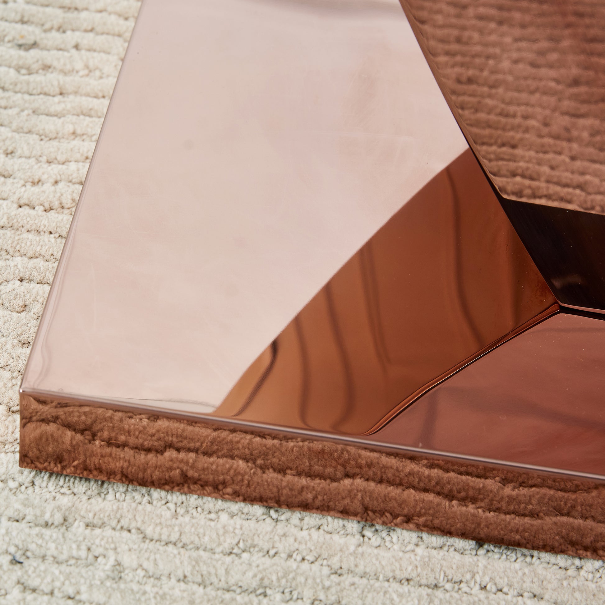 Modern Minimalist Rectangular Glass Dining Table, 0.4 "Thick, Tempered Glass Tabletop, Rose Gold Colored Legs. Used In Kitchen, Dining Room, And Living Room 63" * 31.5 "* 29.5" F 1548 Rose Gold Glass