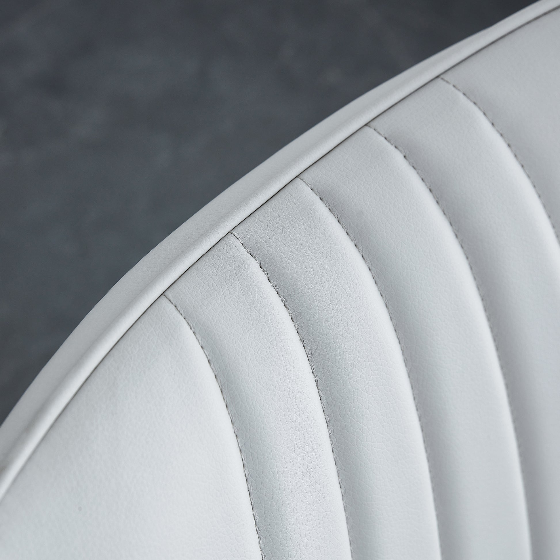 Four Light Gray Dining Chairs. A Medieval Modern Chair Made Of Pu Material With Soft Cushions And Silver Metal Legs. Suitable For Restaurants And Living Rooms Light Gray Pu