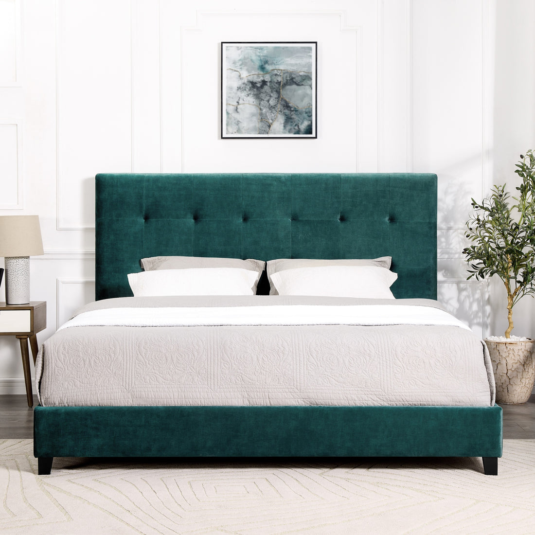 King Size Green Velvet Tufted Upholstered Platform Bed Box Spring Required King Green Wood Bedroom Contemporary,Modern,Transitional Bed Frame Foam Polyester
