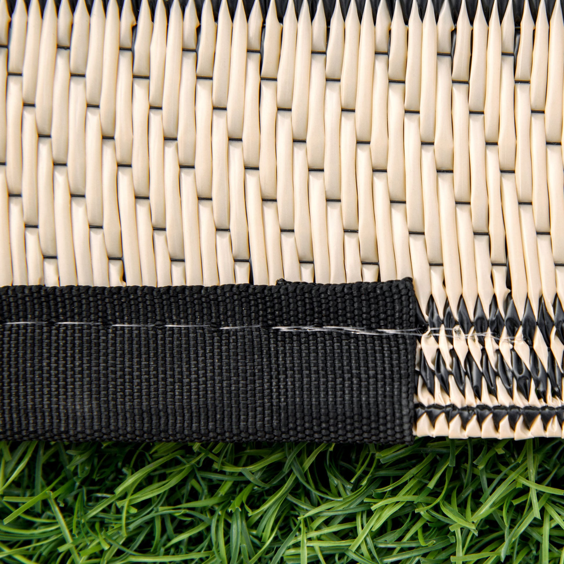 Outsunny Reversible Outdoor Rug Carpet, 9' X 18' Waterproof Plastic Straw Rug, Portable Rv Camping Rugs With Carry Bag, Large Floor Mat For Backyard, Deck, Picnic, Beach, Black & Beige Black Polypropylene