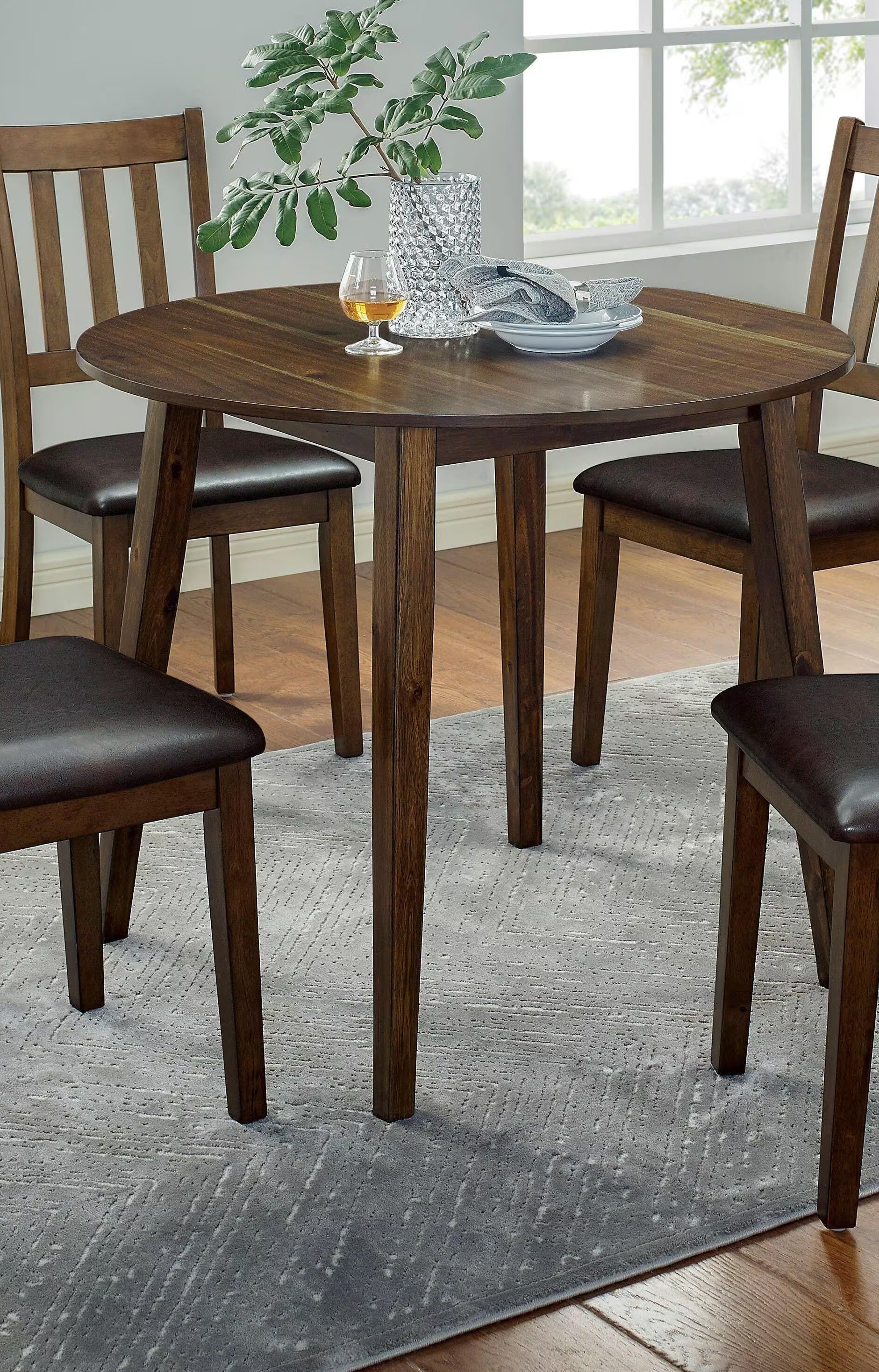 Kitchen 5Pc Dining Set Round Dining Table And 4X Side Chairs Walnut, Dark Brown Transitional Solid Wood Dining Room Furniturepadded Seat Wood Walnut Brown Slat Back Seats 4 Wood Dining Room Solid