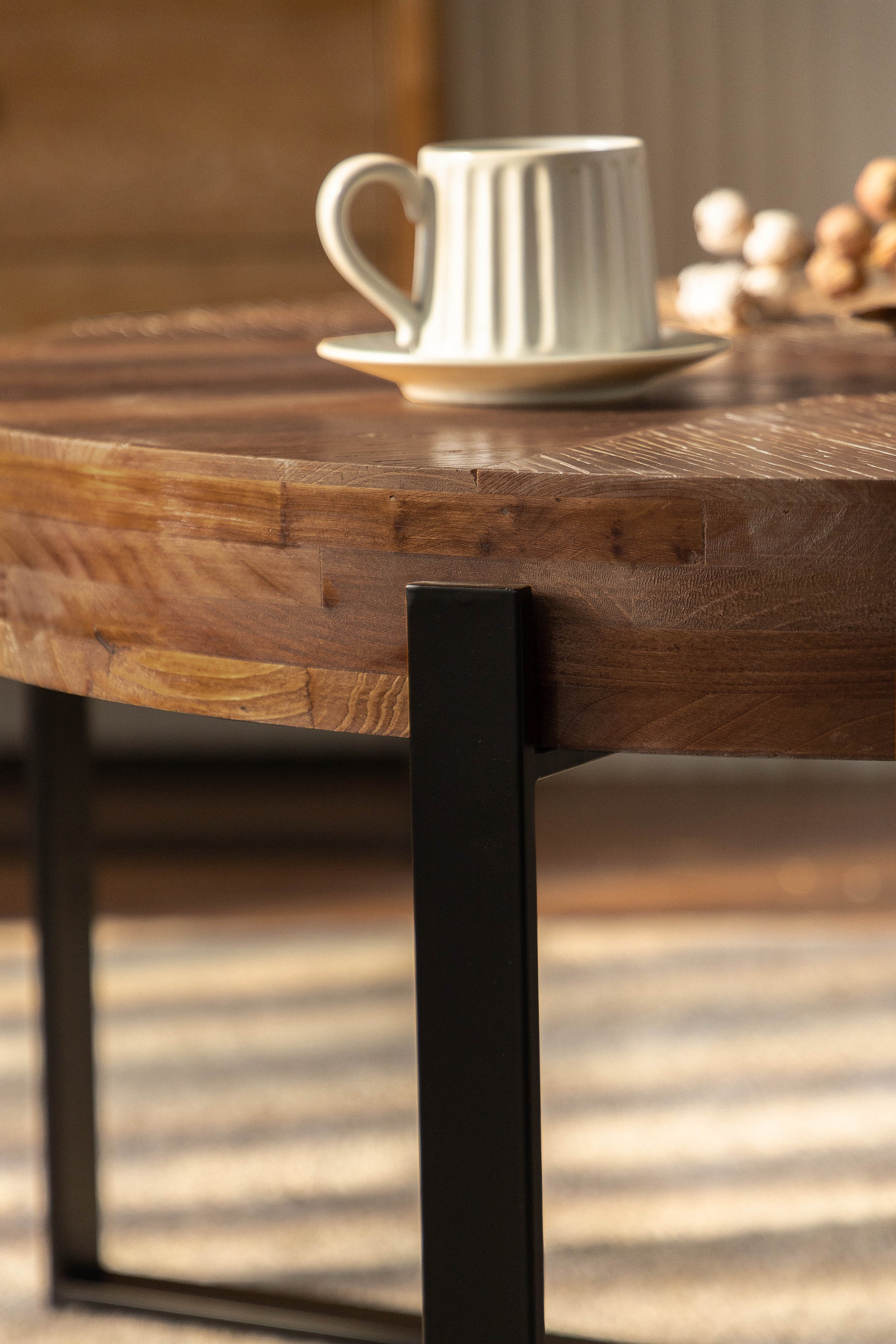 33.86"Modern Retro Splicing Round Coffee Table, Fir Wood Table Top With Black Cross Legs Base Same Sku:W757127347 Black Natural Metal & Wood