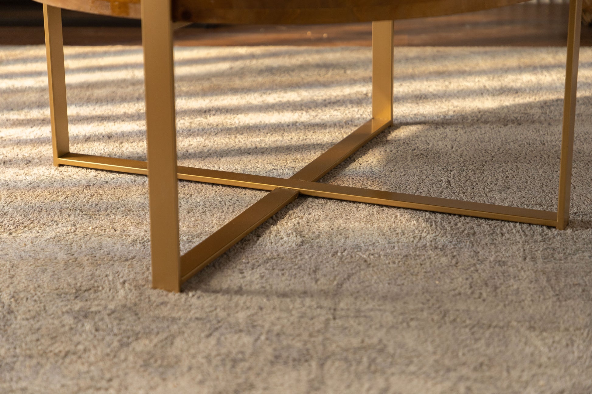 33.86"Modern Retro Splicing Round Coffee Table,Fir Wood Table Top With Gold Cross Legs Base Same Sku:W757126236 Gold Fir Metal & Wood