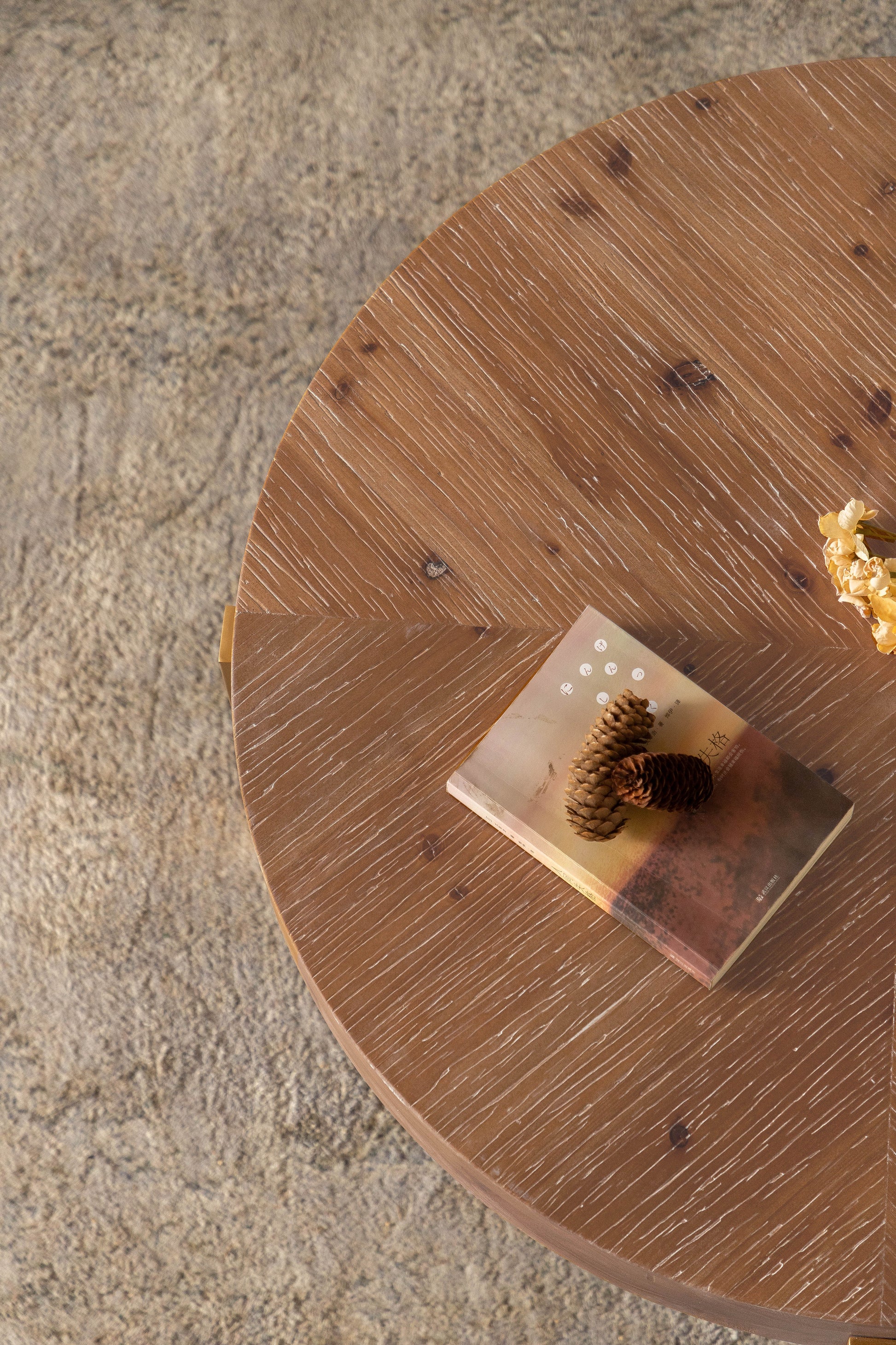 33.86"Modern Retro Splicing Round Coffee Table,Fir Wood Table Top With Gold Cross Legs Base Same Sku:W757126236 Gold Fir Metal & Wood