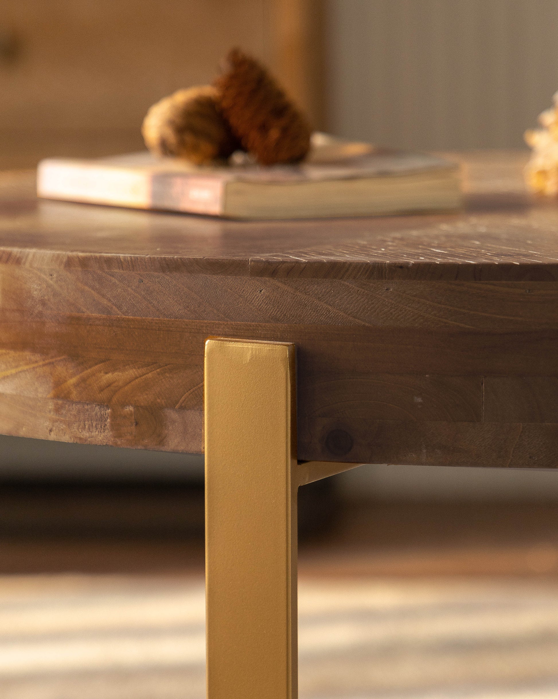 33.86"Modern Retro Splicing Round Coffee Table,Fir Wood Table Top With Gold Cross Legs Base Same Sku:W757126236 Gold Fir Metal & Wood