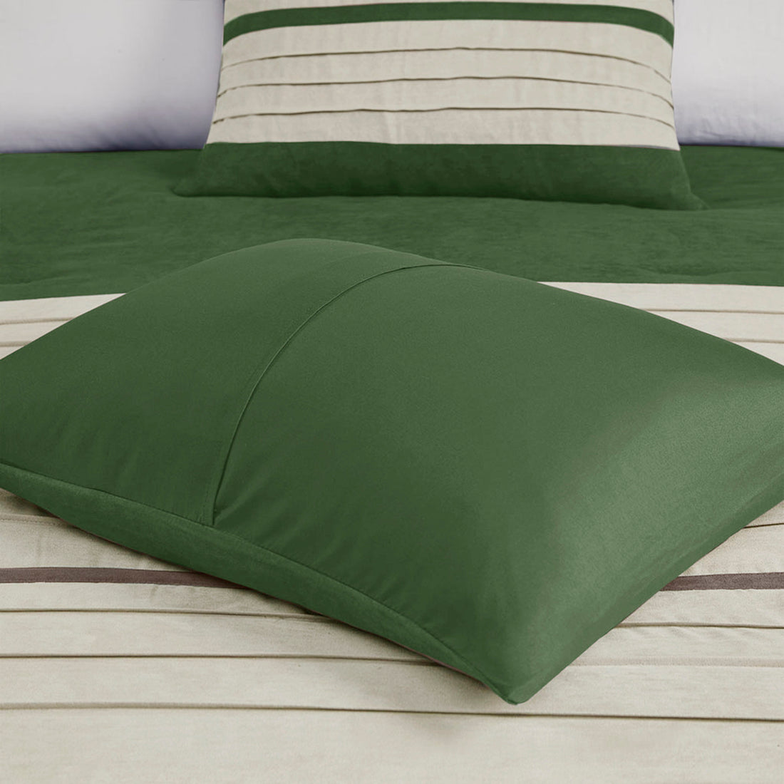7 Pc Pieced Faux Suede Comforter Set Green Cal King California King Green Polyester