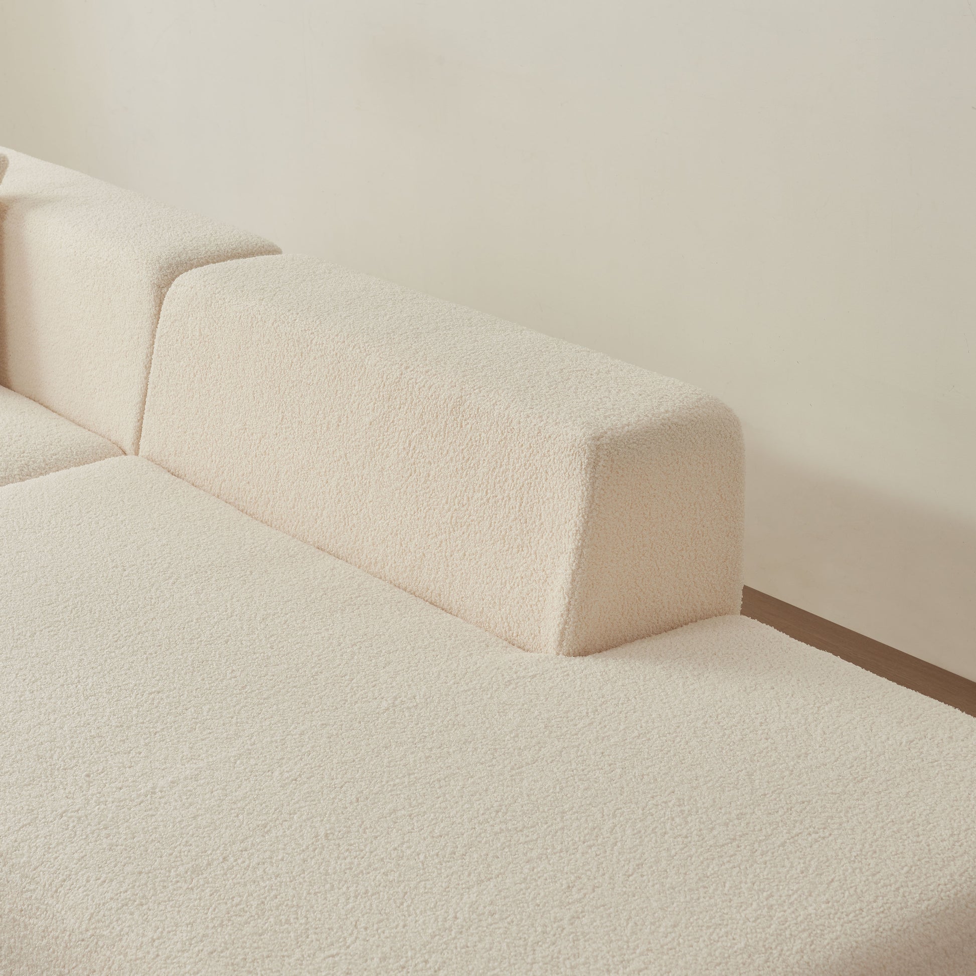 Modular Sectional Couch, Lambswool Fabric Modern L Shape Sectional Sofa With Chaise Lounge, Living Room Upholstered 5 Seater Corner Sofa Couch For Bedrooms, Apartment Beige Foam Sherpa 5 Seat