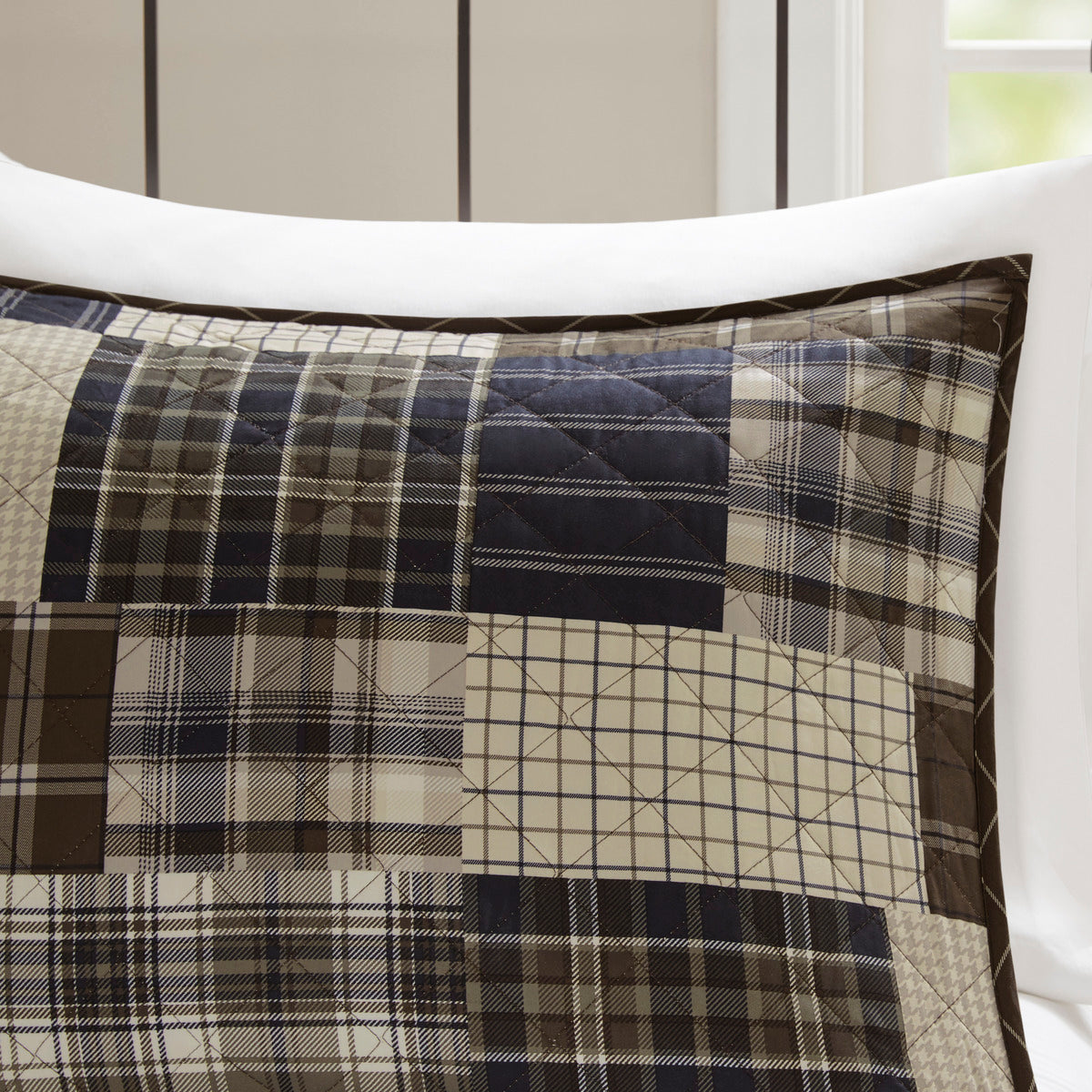 3 Piece Reversible Printed Quilt Set Black Brown Full Queen Black Brown Microfiber
