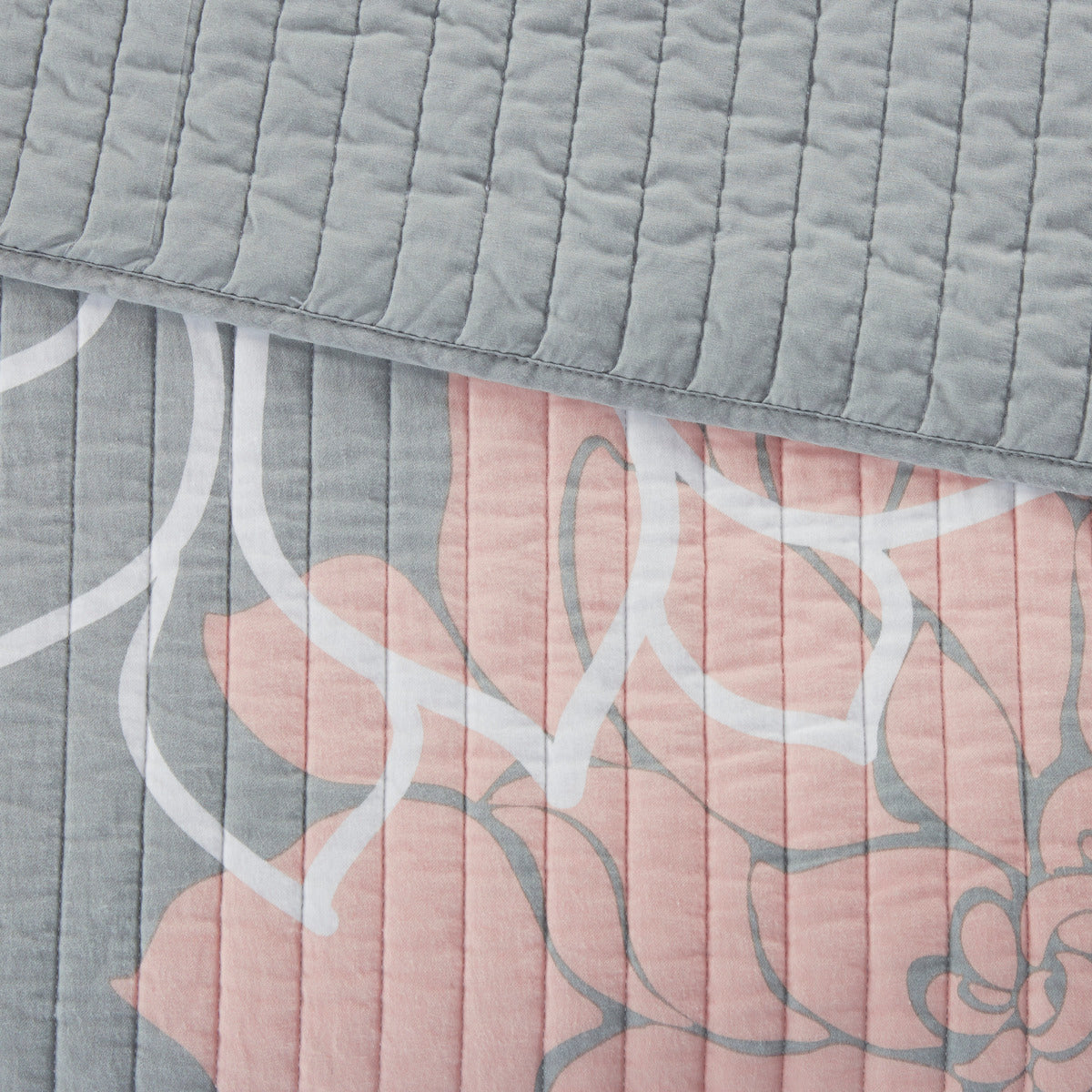 6 Piece Printed Cotton Quilt Set With Throw Pillows Grey Peach King Cal King King Grey Peach Polyester