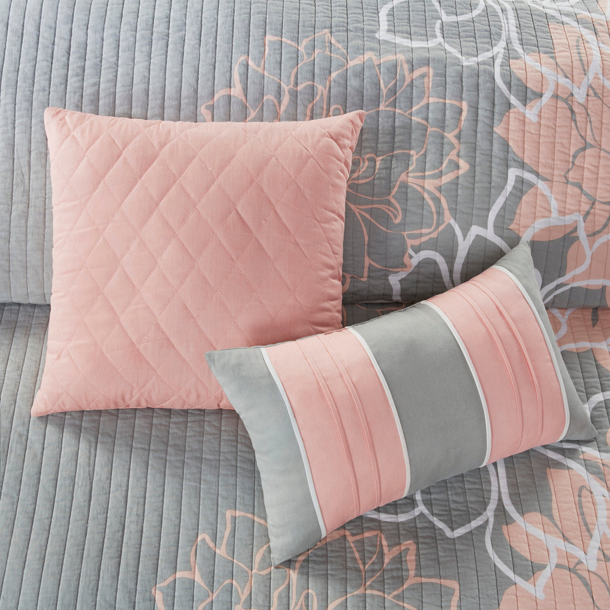 6 Piece Printed Cotton Quilt Set With Throw Pillows Grey Peach King Cal King King Grey Peach Polyester
