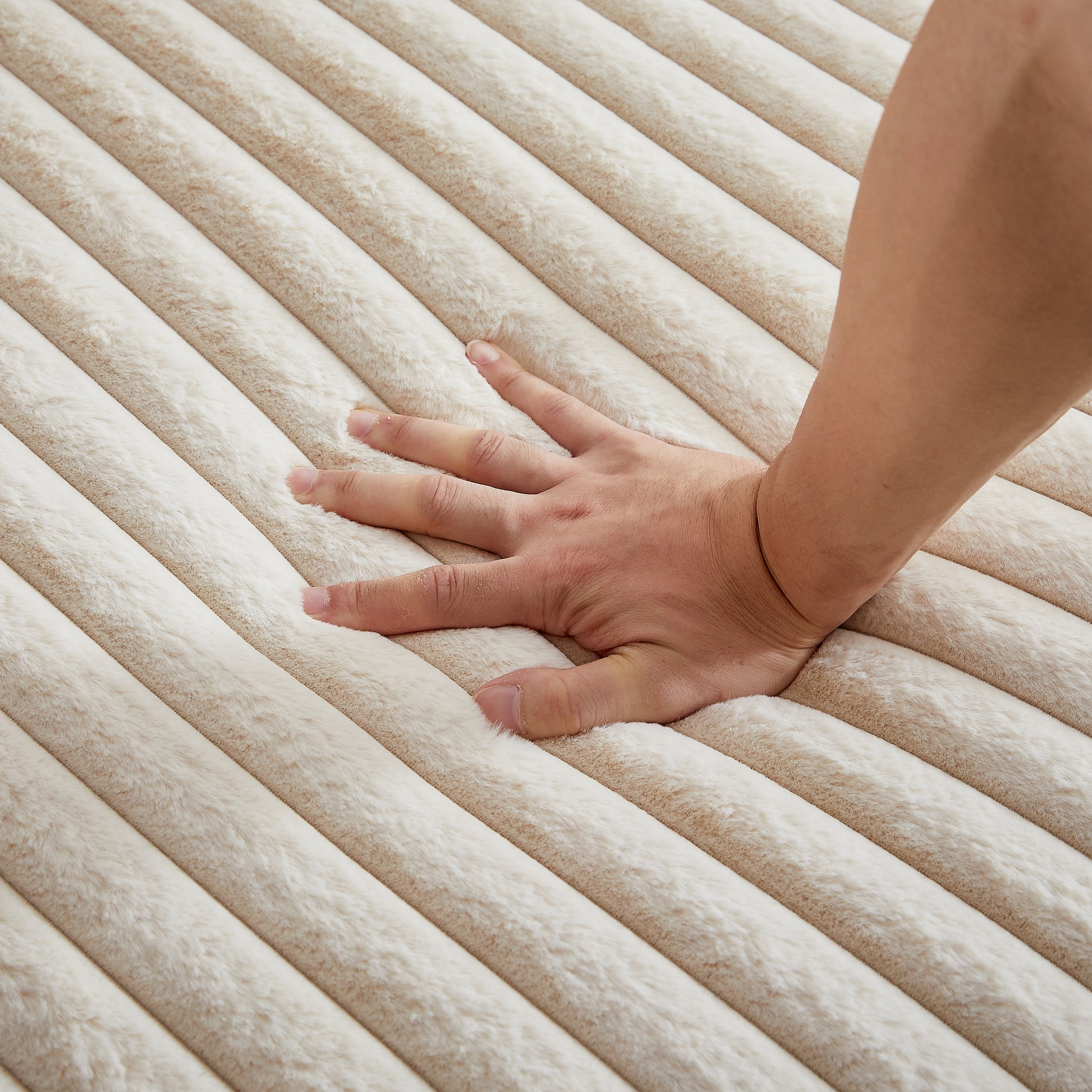 62.5 Inch Corduroy Sponge Sofa Lounge Chair,No Assembly Required,Fluffy Modern Sleeper Chair For Indoor Living Room Bedroom Beige Foam Corduroy 1 Seat