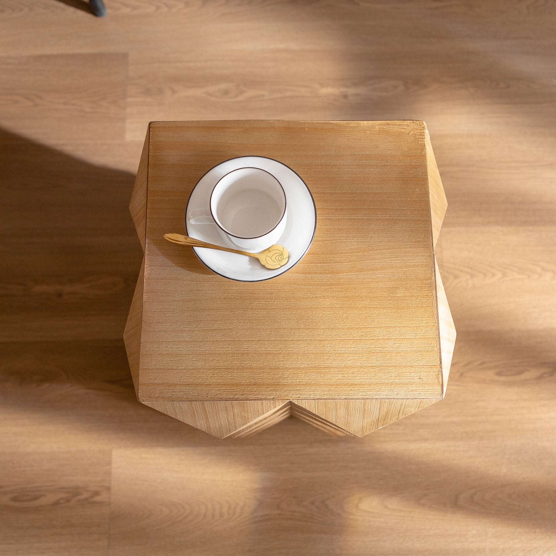 23.62"Height Three Dimensional Embossed Pattern Design Retro Side Table Retro Furniture Natural Mdf