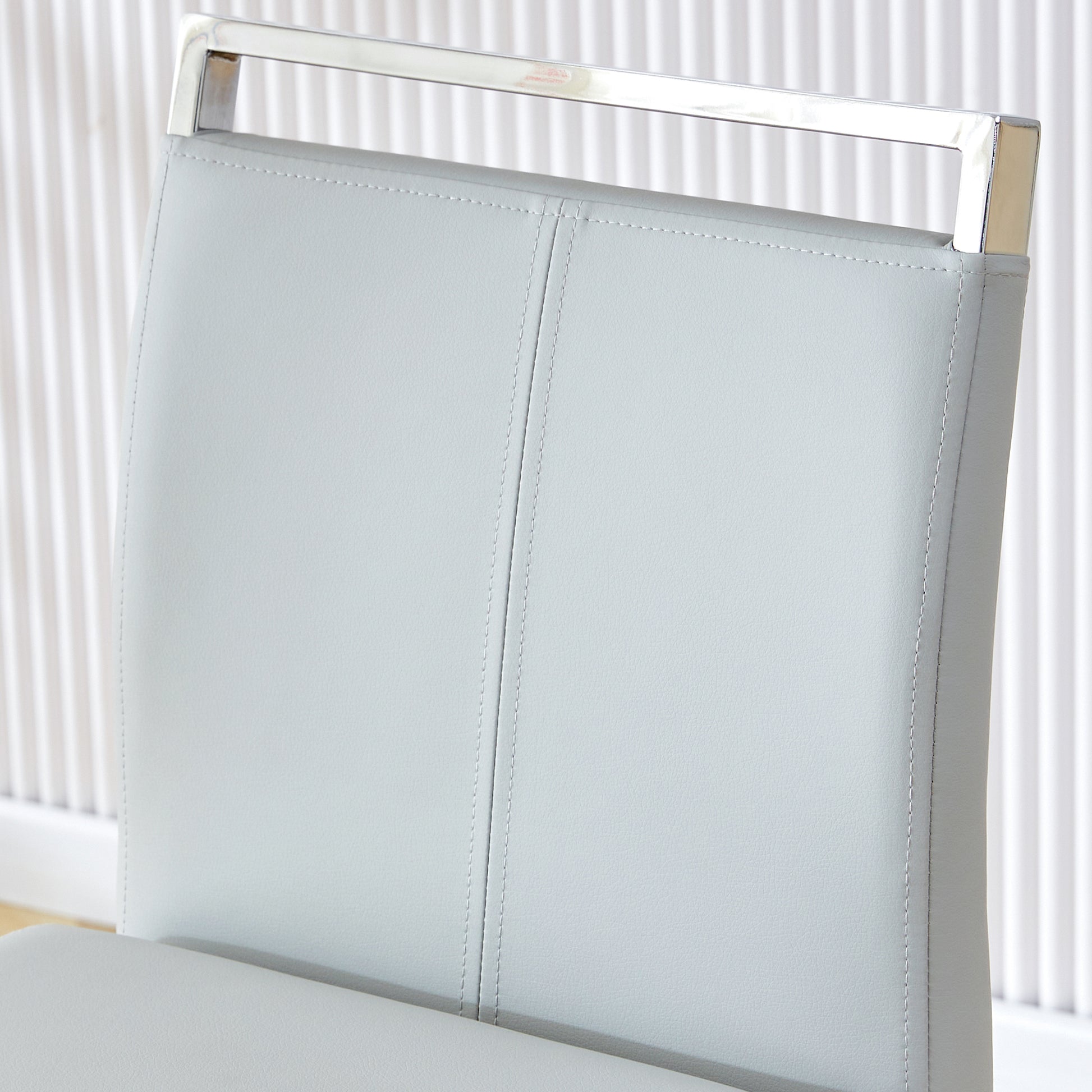 Table And Chair Set. A Rectangular Glass Dining Table With A 0.4 Inch Tempered Glass Tabletop And Mdf Board V Shaped Bracket, Paired With 2 Chairs Consisting Of Pu Seat Cushions And Silver Metal Legs. Black Gray Seats 2 Tempered Glass