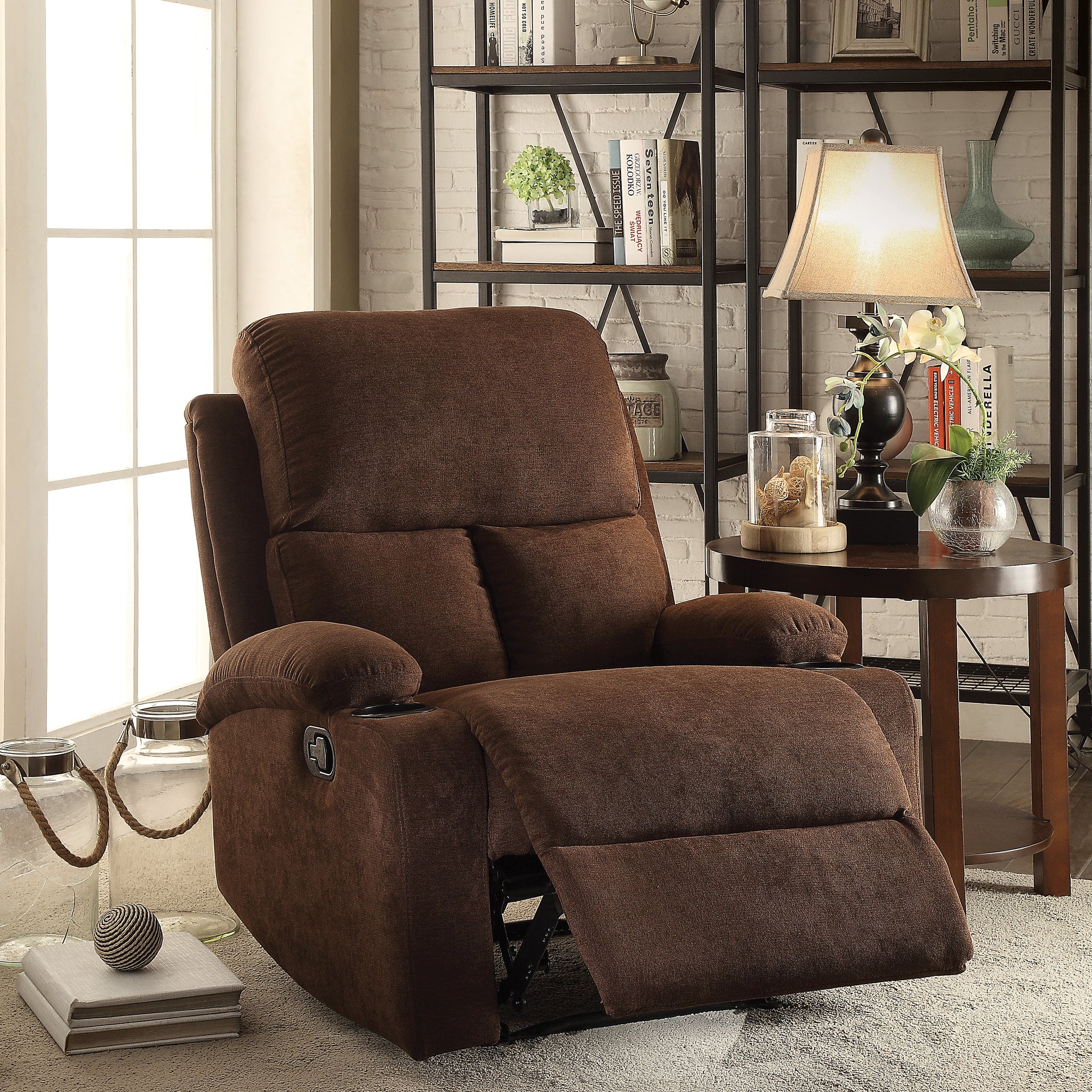 Chocolate Recliner With Cup Holder Chocolate Linen Manual Handle Metal Primary Living Space Tight Back Handle Pillow Top Arms Fabric Metal