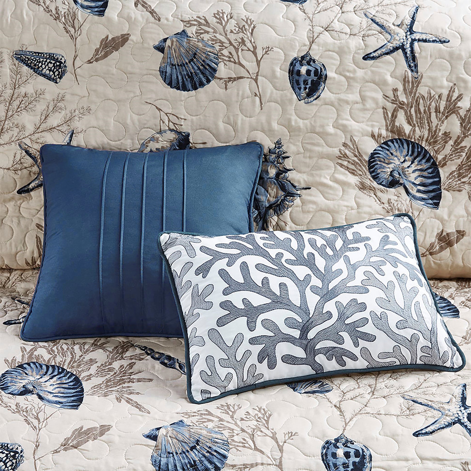 Brushed Microfiber Quilt Set With Throw Pillows Blue Twin Twin Xl Twin Blue Polyester