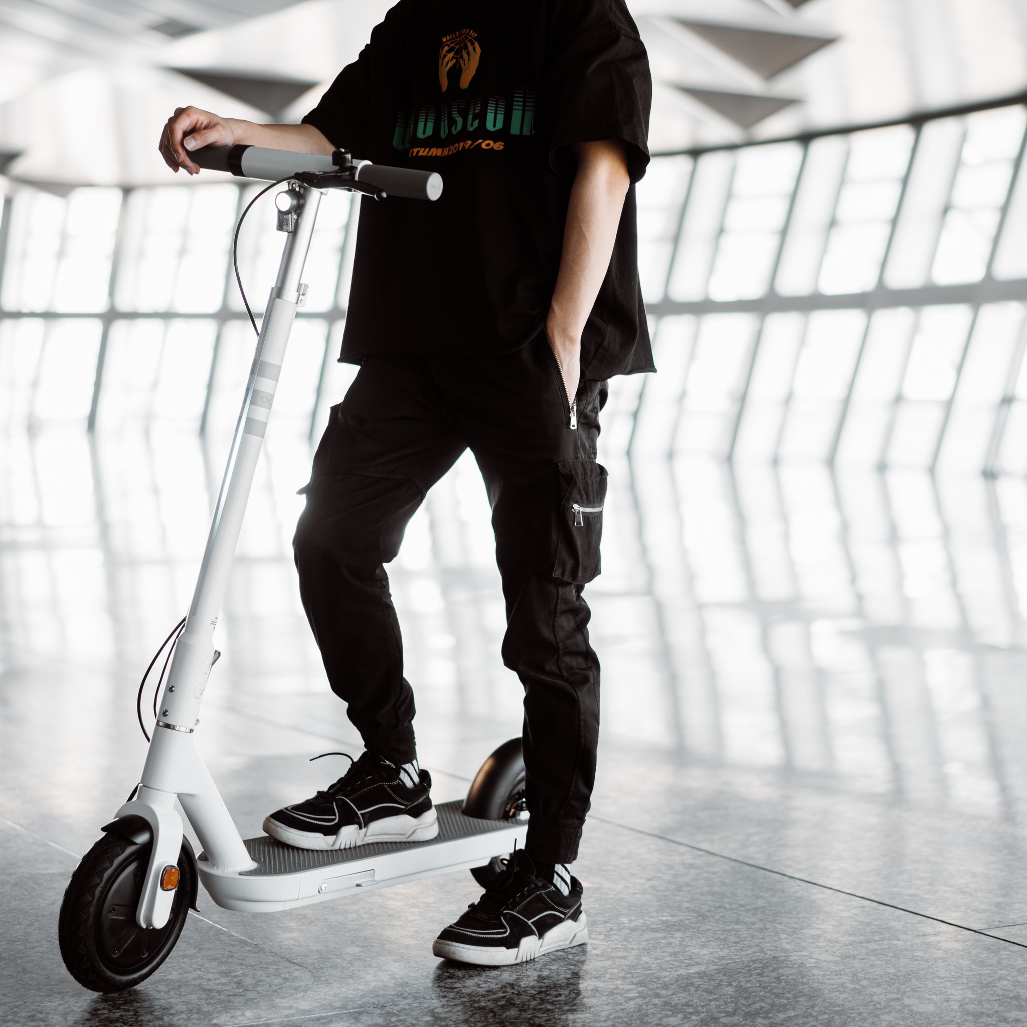 Foldable Electric Scooter W 18.6 Miles Max Operating Range & 15.5 Mph Max Speed White White Aluminum