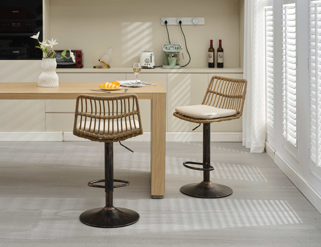 Set Of 2 Rattan Bar Stool, 360 Swivel Bar Chair, Counter Height Chair With Footrest For Kitchen, Dining Room Beige Wicker