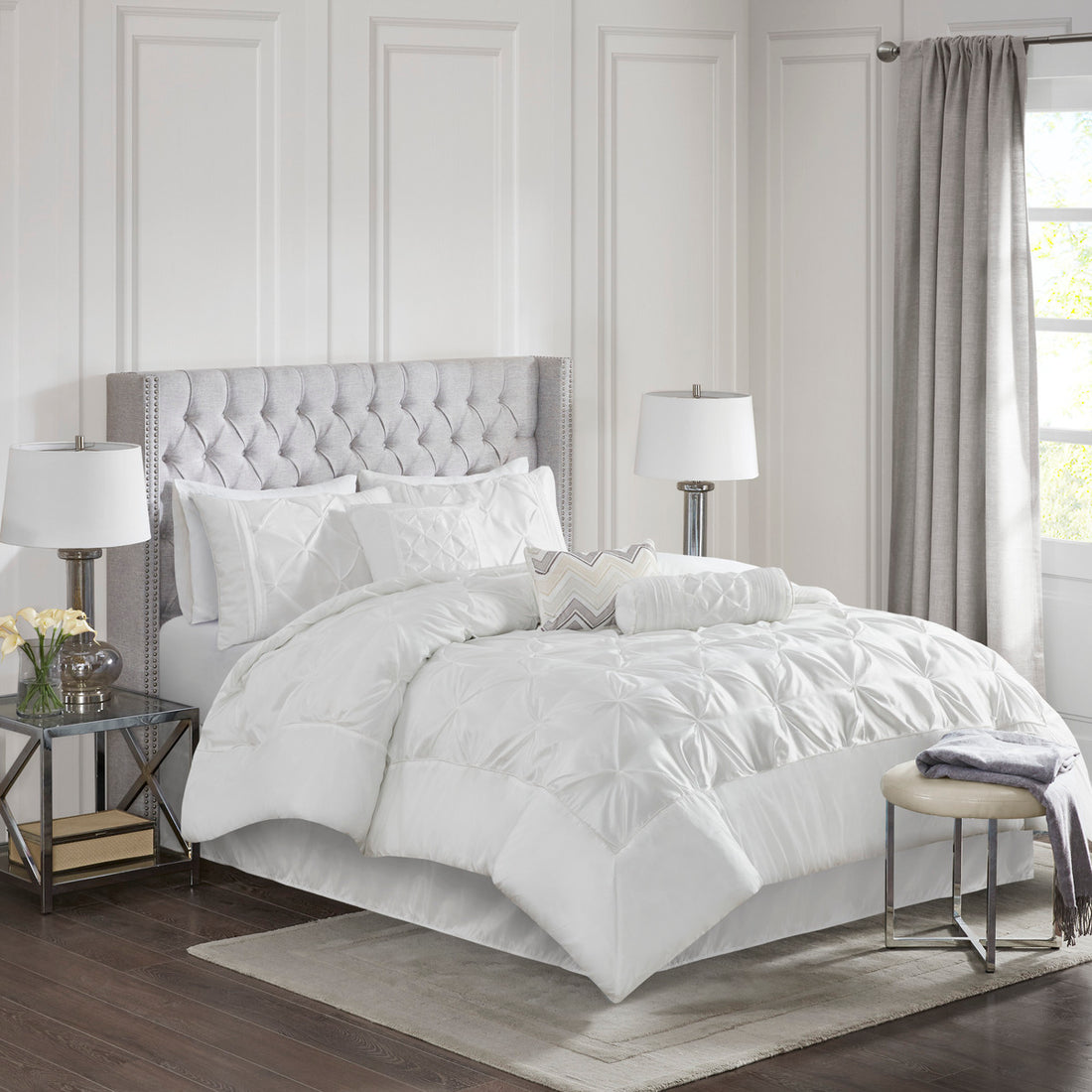 7 Piece Tufted Comforter Set White Queen Queen White Polyester