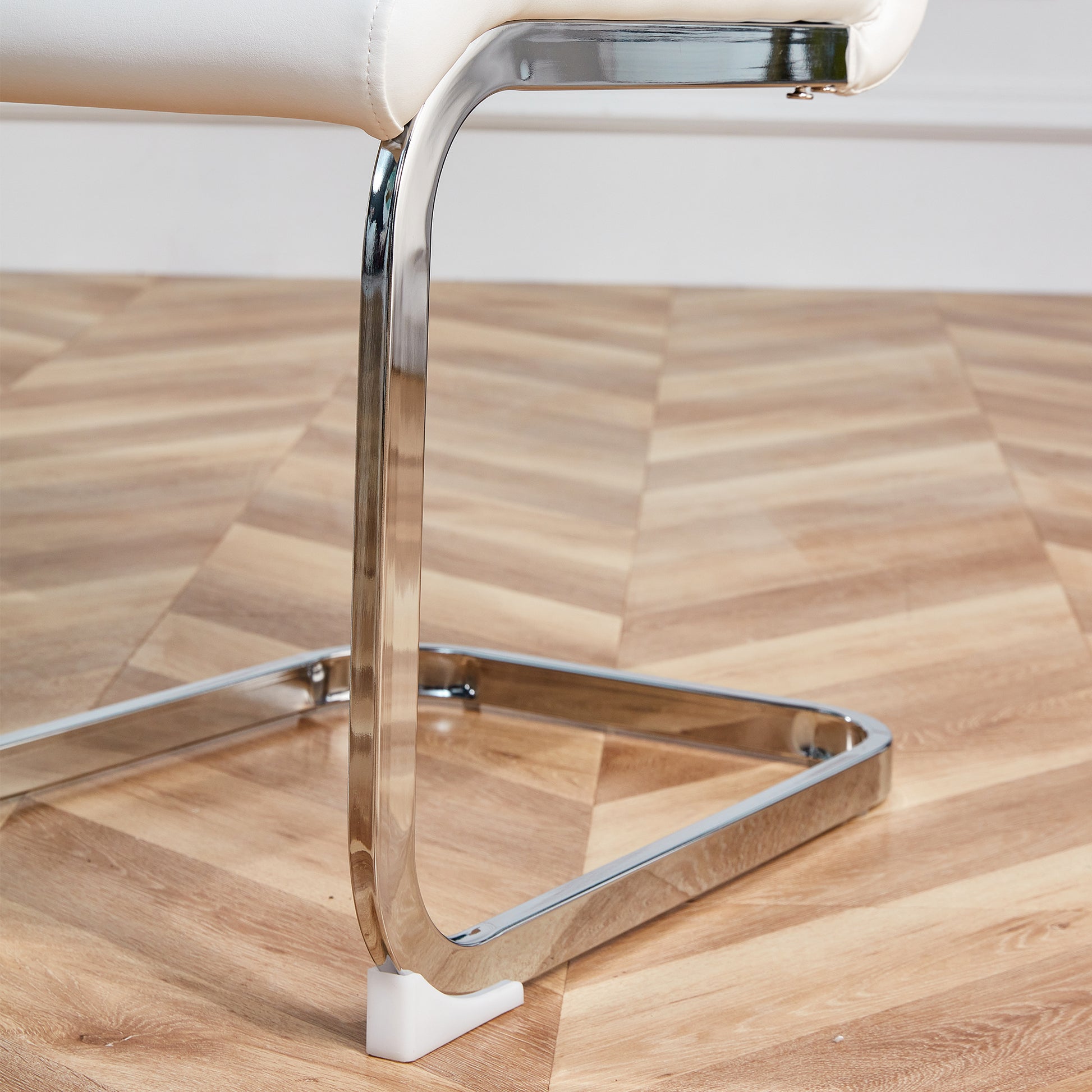 Table And Chair Set.Modern Luxurious Transparent Tempered Glass Dining Table Set.Paried With 6 Chairs With Pu Cushion And Silver C Tube Metal Legs. Transparent,White Seats 6 Glass Metal