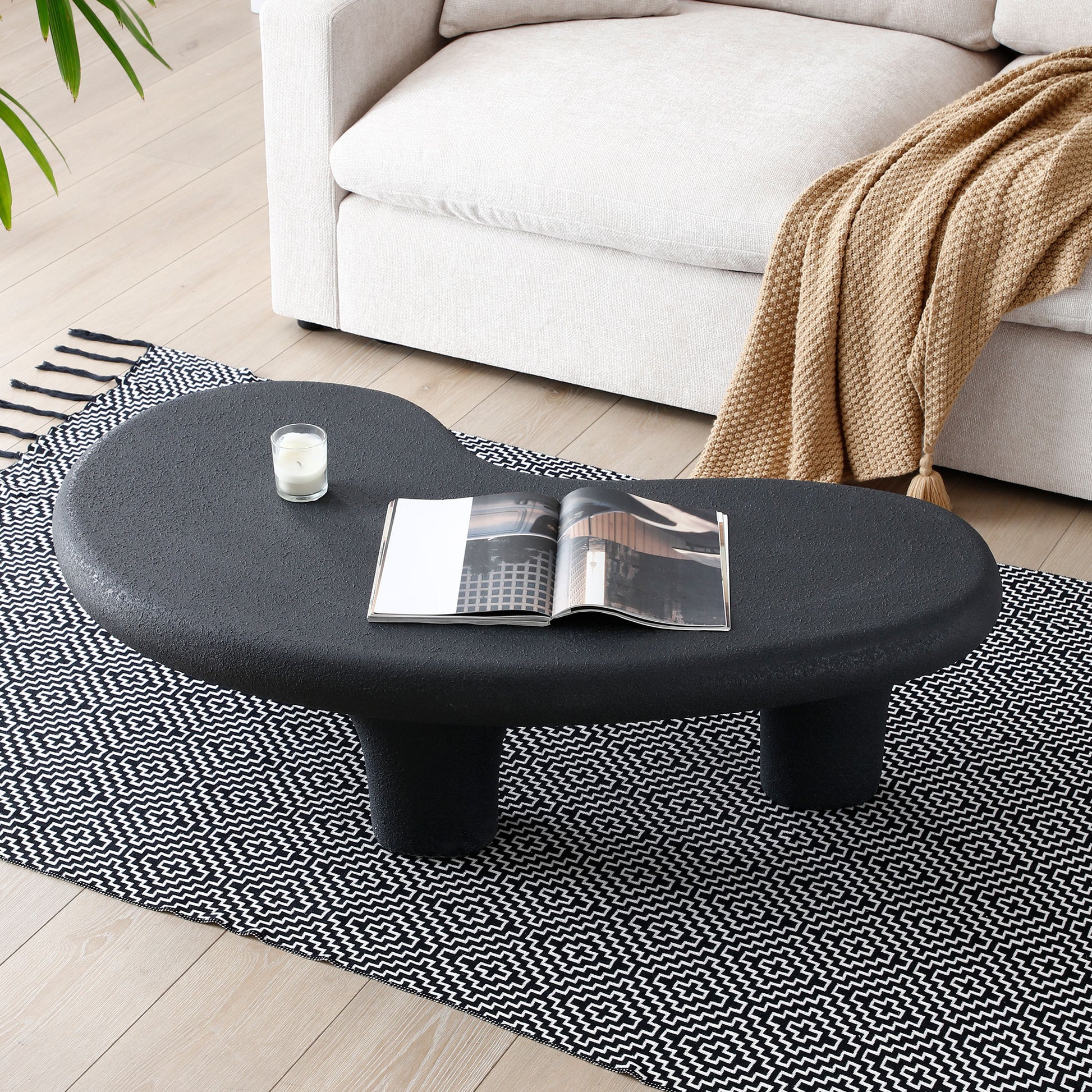 47.24'' Fiberglass Cloud Coffee Table For Living Room Vintage Table With 3 Support Legs,Matte Black Table Front Of The Sofa, Irregular Center Table,No Need Assembly Matt Black Fiberglass