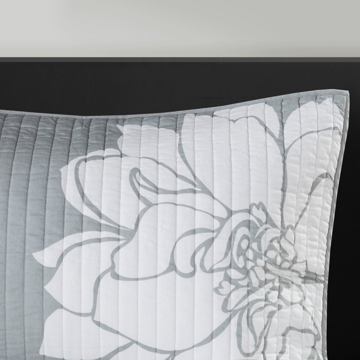 6 Piece Printed Cotton Quilt Set With Throw Pillows Grey Peach King Cal King King Grey Peach Polyester
