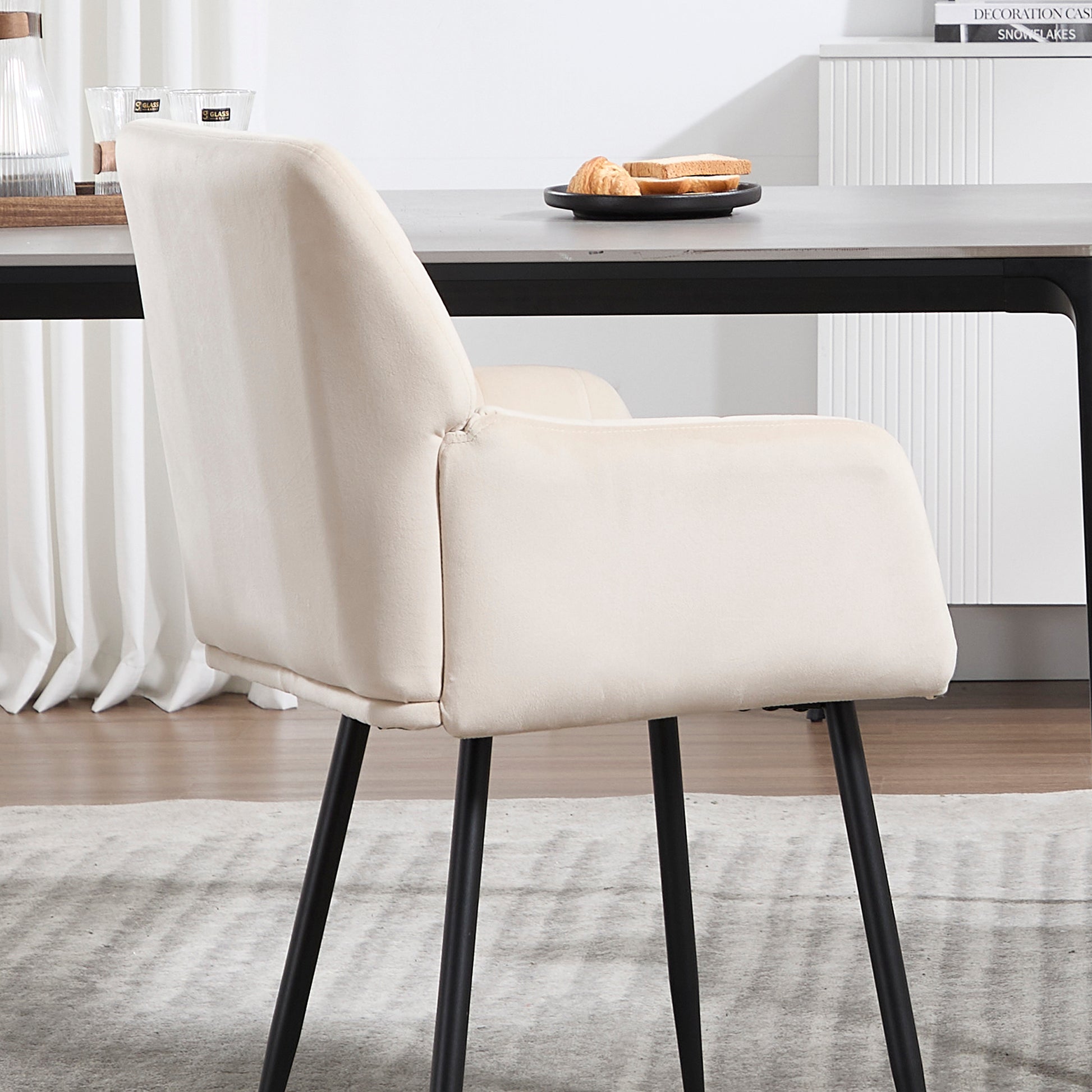 Dining Chairs Set Of 2, Upholstered Kitchen Chairs With Comfortable Seat, Velvet Dining Chairs With Armrests, Easy To Assemble And Clean, For Dining Room, Kitchen, Living Room, Cream Color Cream