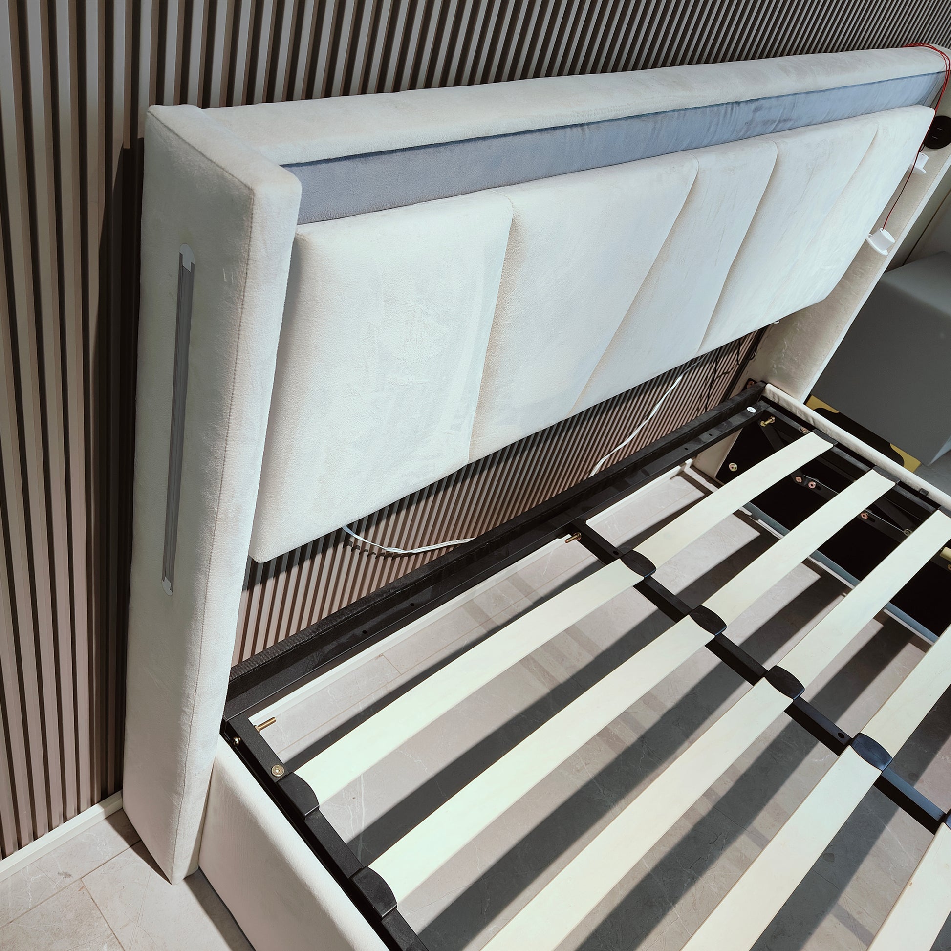 Queen Size, Cotton And Linen Fabric, Pneumatic Bed, With Storage Space Under The Bed, Stable Bed Structure,Light Gray Queen Light Gray Mdf Acacia