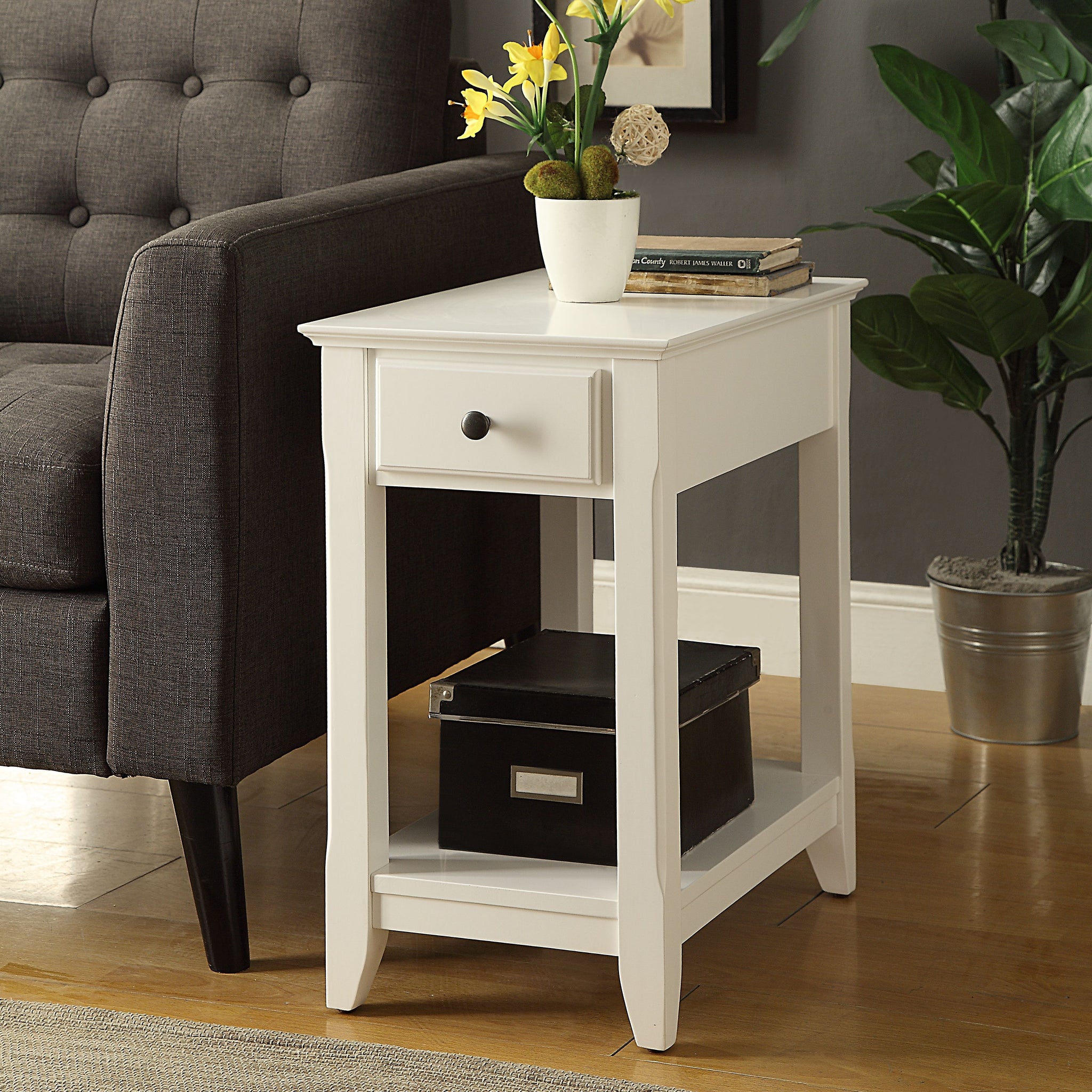 Bertie White Finish Accent Table White Synthetic Wood