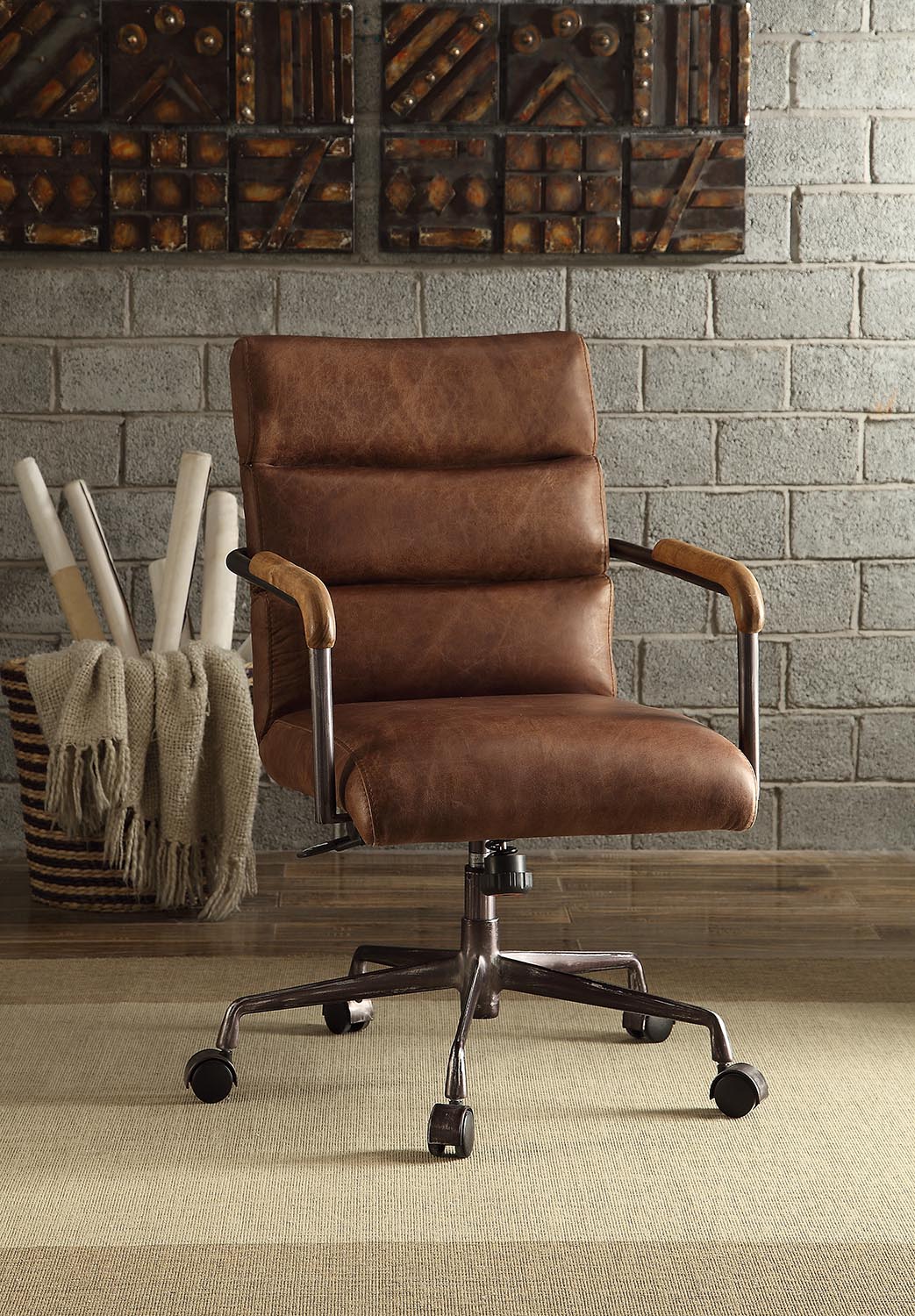 Retro Brown Swivel Office Chair With 5 Star Base Caster Solid Brown Office Office Chairs Solid Back Swivel Genuine Leather