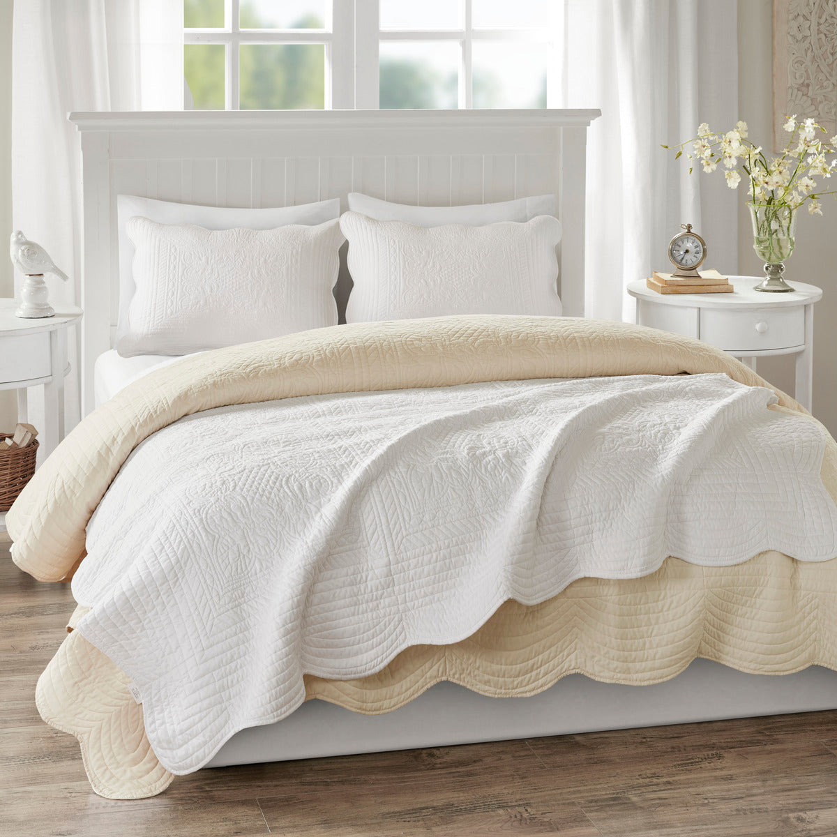 Oversized Quilted Throw With Soped Edges White 60X72" White Cotton